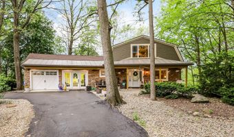 17 Point Ln, Arcadia, IN 46030