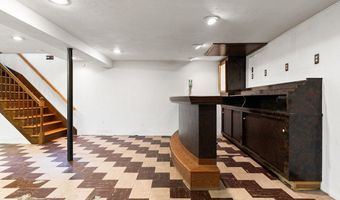 22 Oakland Cir, Abington, MA 02351
