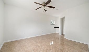 215 S 11TH St, Aransas Pass, TX 78336