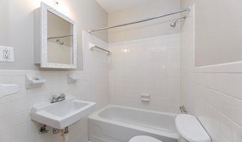 2509 CLIFFBOURNE Pl NW 5, Washington, DC 20009