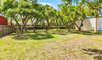 1402 S Saunders St, Aransas Pass, TX 78336