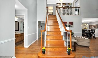 404 Cloverleaf Dr, Athens, AL 35611