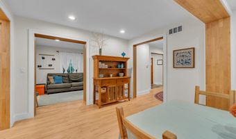 436 Pinewood St, Ann Arbor, MI 48103