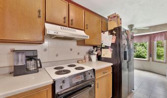 420 Renee Dr, Andover, KS 67002