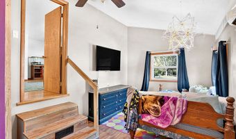 922 S Oak Ave, Aurora, MO 65605