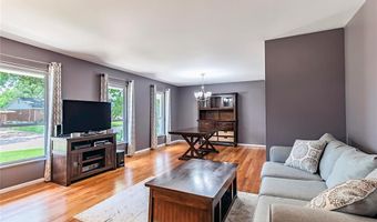 6011 Ranchwood Dr, Affton, MO 63123