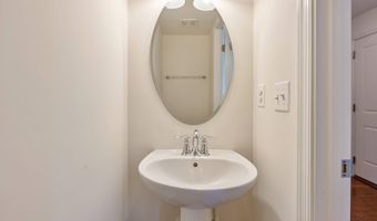 41686 MCMONAGLE Sq, Aldie, VA 20105