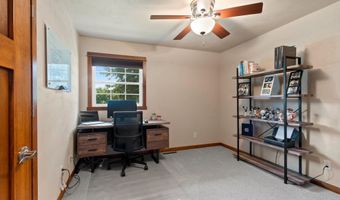 6050 N FRENCH Rd, Appleton, WI 54913