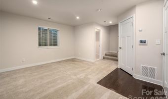 2025 Birchside Dr, Charlotte, NC 28205