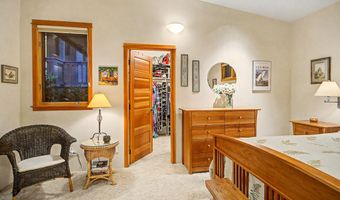 611 Forest St, Ashland, OR 97520