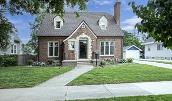 314 E RANDALL St, Appleton, WI 54911