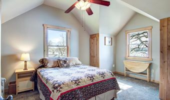 102 206th St, Alden, WI 54026