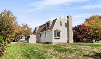 64 Juniper Trl, Narragansett, RI 02882