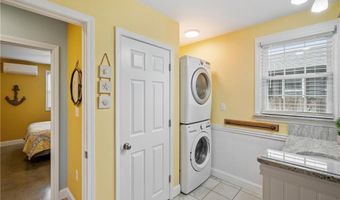 882 Point Judith Rd, Narragansett, RI 02882