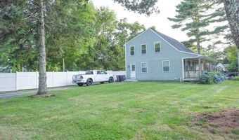150 Hathaway Rd, Acushnet, MA 02743