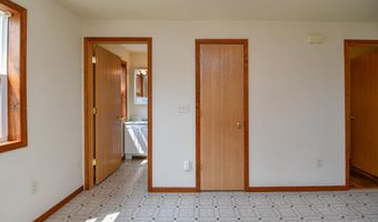 1314 NAVARINO St, Algoma, WI 54201