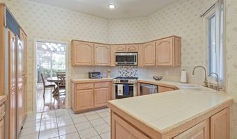 8275 Round Hills Cir, Las Vegas, NV 89113