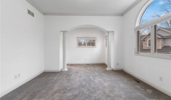 3285 Grey Village Dr, Akron, OH 44319