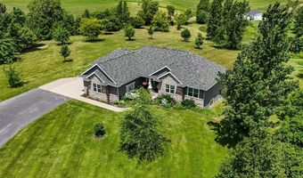 3352 Southridge Dr, Amana, IA 52203