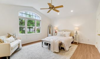 8606 FALKSTONE Ln, Alexandria, VA 22309
