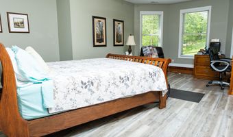 2804 Hash Ridge Rd, Barboursville, WV 25504