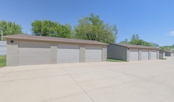 342 Benit Dr #4, Arnolds Park, IA 51331