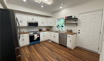 7723 Turnpike Rd, Archdale, NC 27263