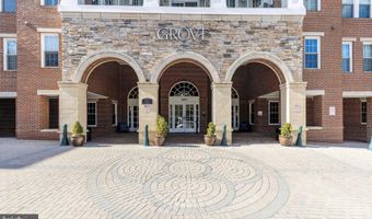 2465 ARMY NAVY Dr 1-405, Arlington, VA 22206