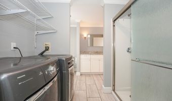 240 Oak St, Centerville, MA 02632
