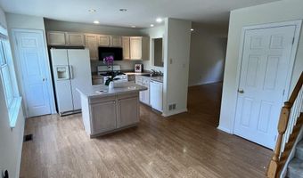 18 EMANDAN Ln, Hockessin, DE 19707