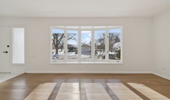 6 W Cypress St, Arlington Heights, IL 60005