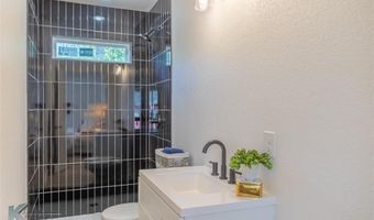 5233 Questa Dr, Abilene, TX 79605