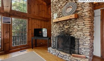 189 White Oak Trl, Banner Elk, NC 28604