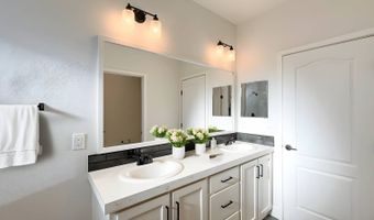 275 S WORTHINGTON St 124, Spring Valley, CA 91977