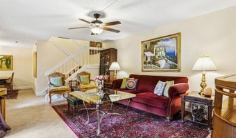 7 Atrium Cir D, Atlantis, FL 33462