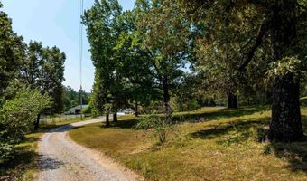 147 Pleasant Hills Rd, Batesville, AR 72501
