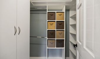 817 Harbor Rd, Alameda, CA 94502