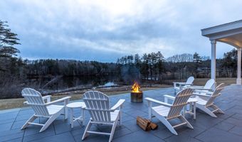 75 SADDLE TRAIL Dr, Dover, NH 03820
