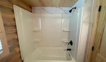 1 LOG CABIN, Auburn, WY 83111