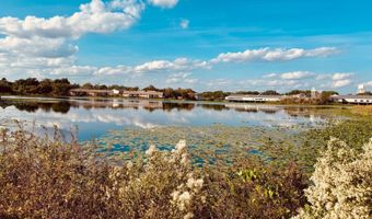 216 AFTON Sq 202, Altamonte Springs, FL 32714