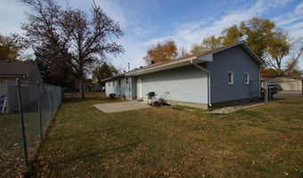 519 SW 15th Ave, Aberdeen, SD 57401