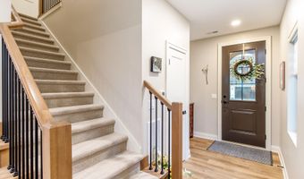 2117 Lacey Dr, Ames, IA 50010