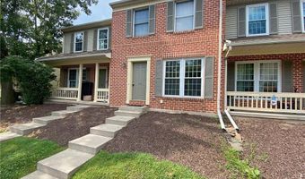 515 Ponds Edge Ln, Allentown, PA 18104