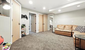 5014 Violet Ln, Madison, WI 53714