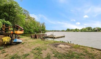 17 Point Ln, Arcadia, IN 46030