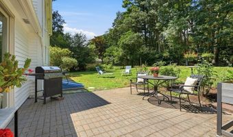 81 Alcott St, Acton, MA 01720