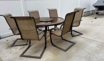 110 N Vermont Ave, Atlantic City, NJ 08401