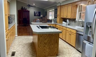 18 Southridge Ct, Batesville, AR 72501