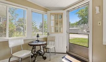 5358 S Highpoint Dr, Albion, IN 46701