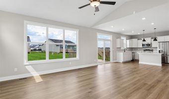 2612 NW Reinhart Dr, Ankeny, IA 50023